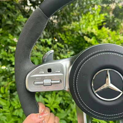 to new models, C200, E300, Steering wheel