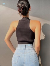 Solid shoulder cut short tank top for women �ڼ�̿�С����Ů