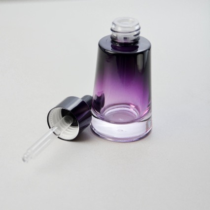 Botella de goteo cónico de 30ml botella de esencia cosmética botella de aceite esencial botella de vidrio en forma de botella de embalaje en stock