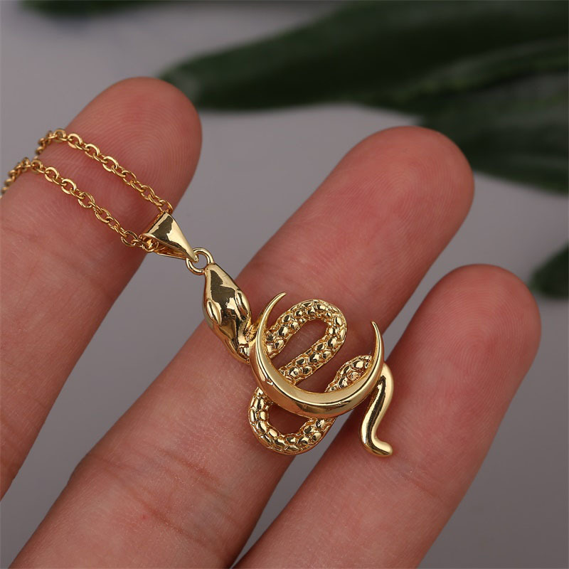 Collier De Lune Serpent Zodiaque En Cuivre display picture 4