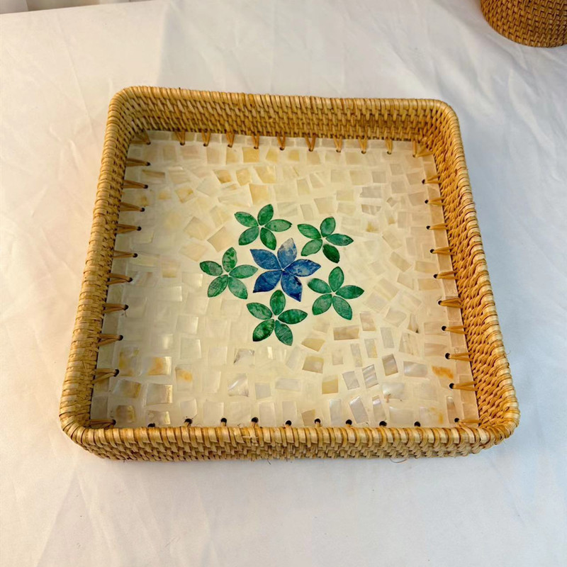 Handwoven Rattan Storage Basket With Lid Handles And Fabric Lining_voghion.com