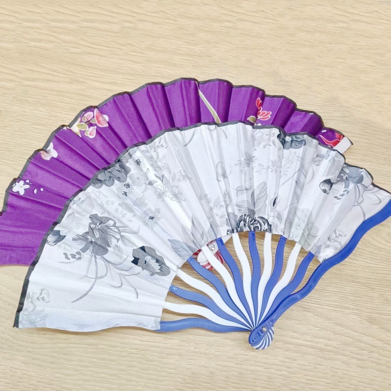 Ventas transfronterizas calientes de seda de encaje español ventilador de tela plegable ventilador de varilla blanca de verano chino danza fotos al por mayor image 5