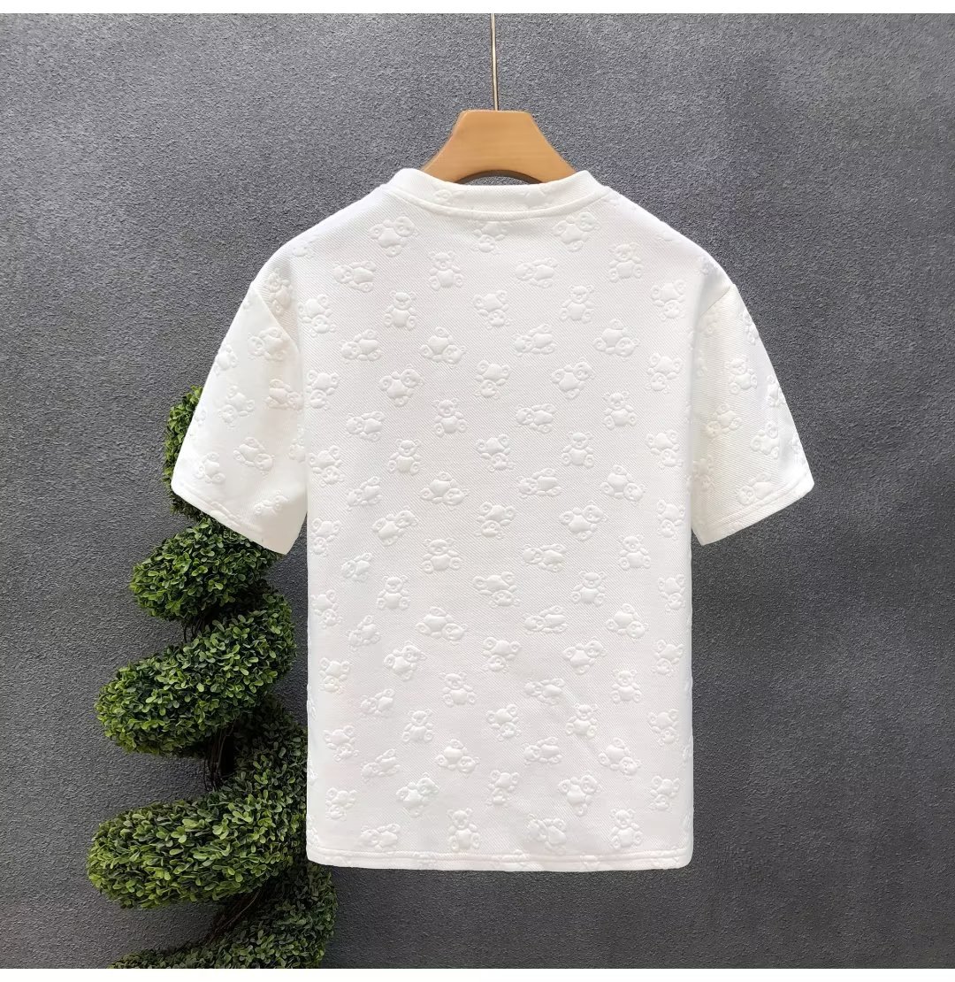 Camiseta masculina de manga curta com bordado de urso de alta qualidade, gola redonda, tendência de desenho animado -- rosto do Tiktok para impressão_voghion.com