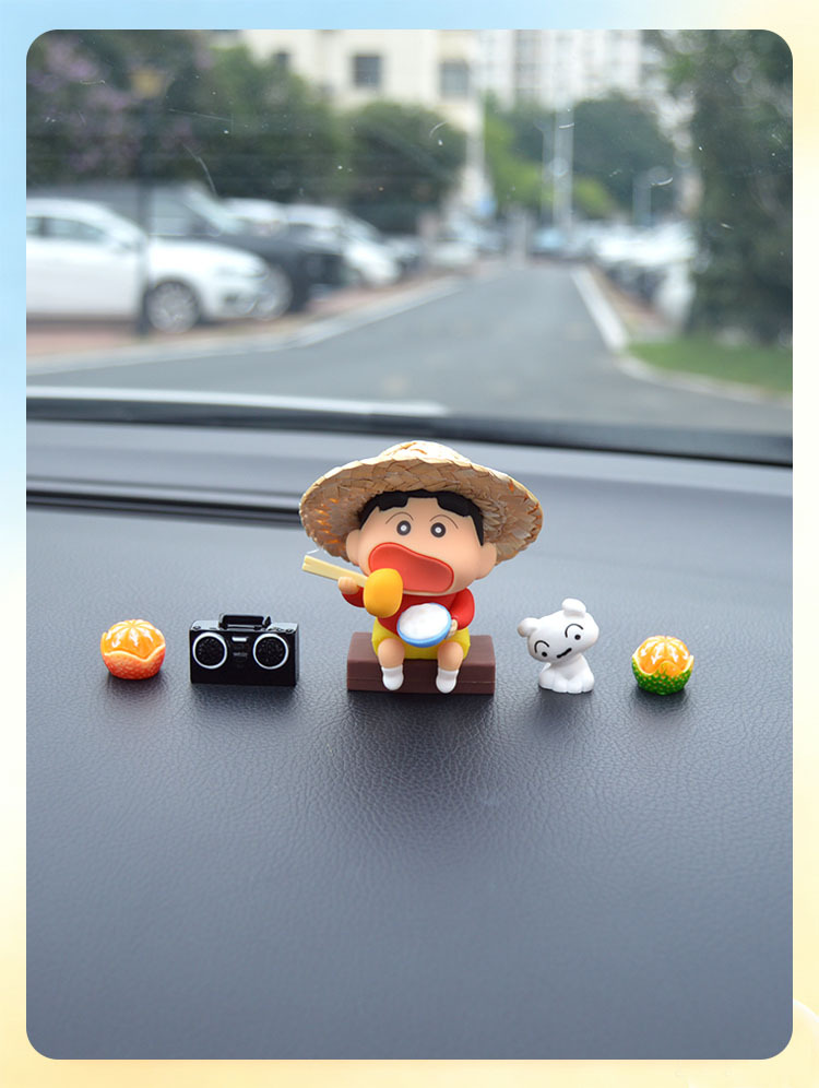 Cute Crayon Shin-chan car dashboard ornament, a stress-relieving and decorative item for the car's center console display screen, with a healing and comforting vibe