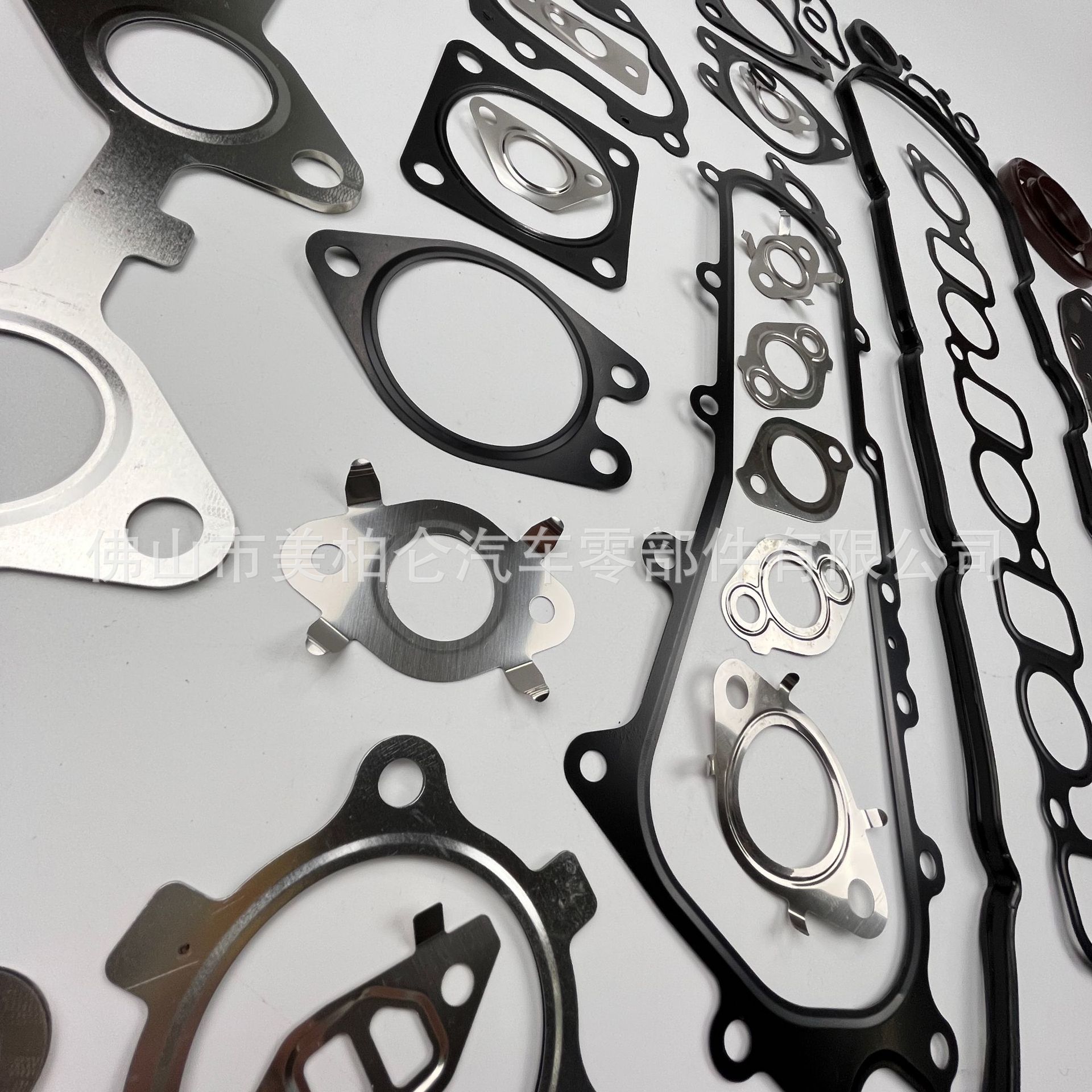 Suitable for Toyota Hiace 2Kd Engine Overhaul Kit Cylinder Gasket Repair Kit Full Gasket Set 04111-30030