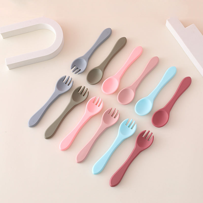 Cuchara de tenedor de silicona con mango de madera para bebés, suplemento alimenticio para el hogar, juego de tenedor y cuchara de silicona con mango de madera, cuchara de alimentación para niños resistente a caídas