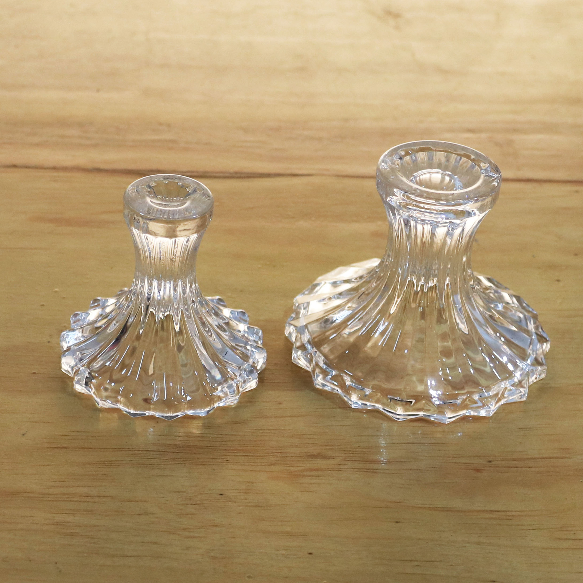 Glass fruit tray foot accessories Creative and fashionable crystal…