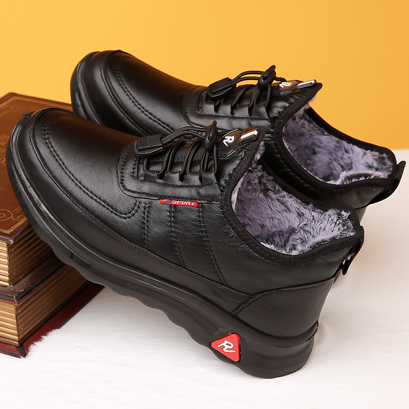 Invierno viejo Beijing zapatos de algodón de los hombres de algodón forrado de lana gruesa caliente antideslizante Noreste de mediana edad y ancianos a prueba de agua zapatos de papá viejo