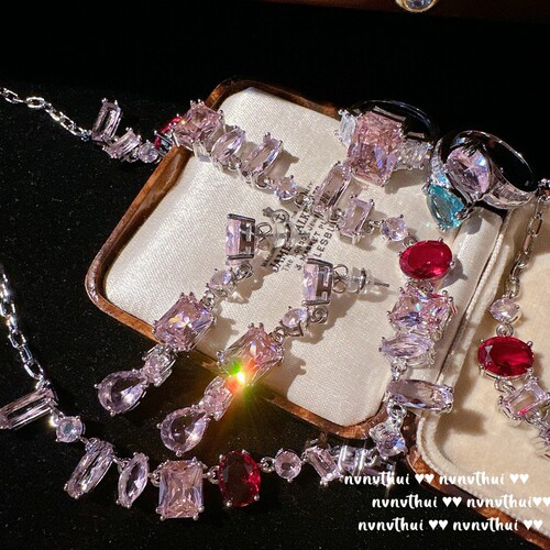 Lolita Garden Rainbow Gem Necklace, Rouge Magenta, 18K gold-plated candy colored gemstone, special-shaped zircon bracelet
