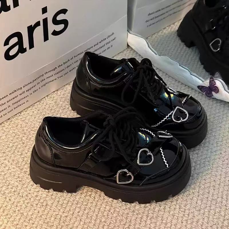 Zapatos de muffins retro dulces y frescos, primavera y otoño 2026, nuevos zapatos de cuero de cordón negro puro, zapatos de cuero para niños grandes, zapatos de un solo tipo negro