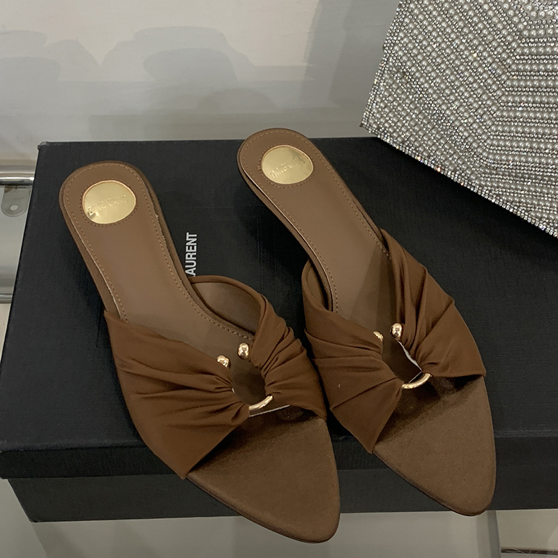Popular 3cm Fashionable Open-Toe Women's Shoes, Pointed-Toe Satin Sandals, European And American Style, Metal Buckle Cat_vogvips.com