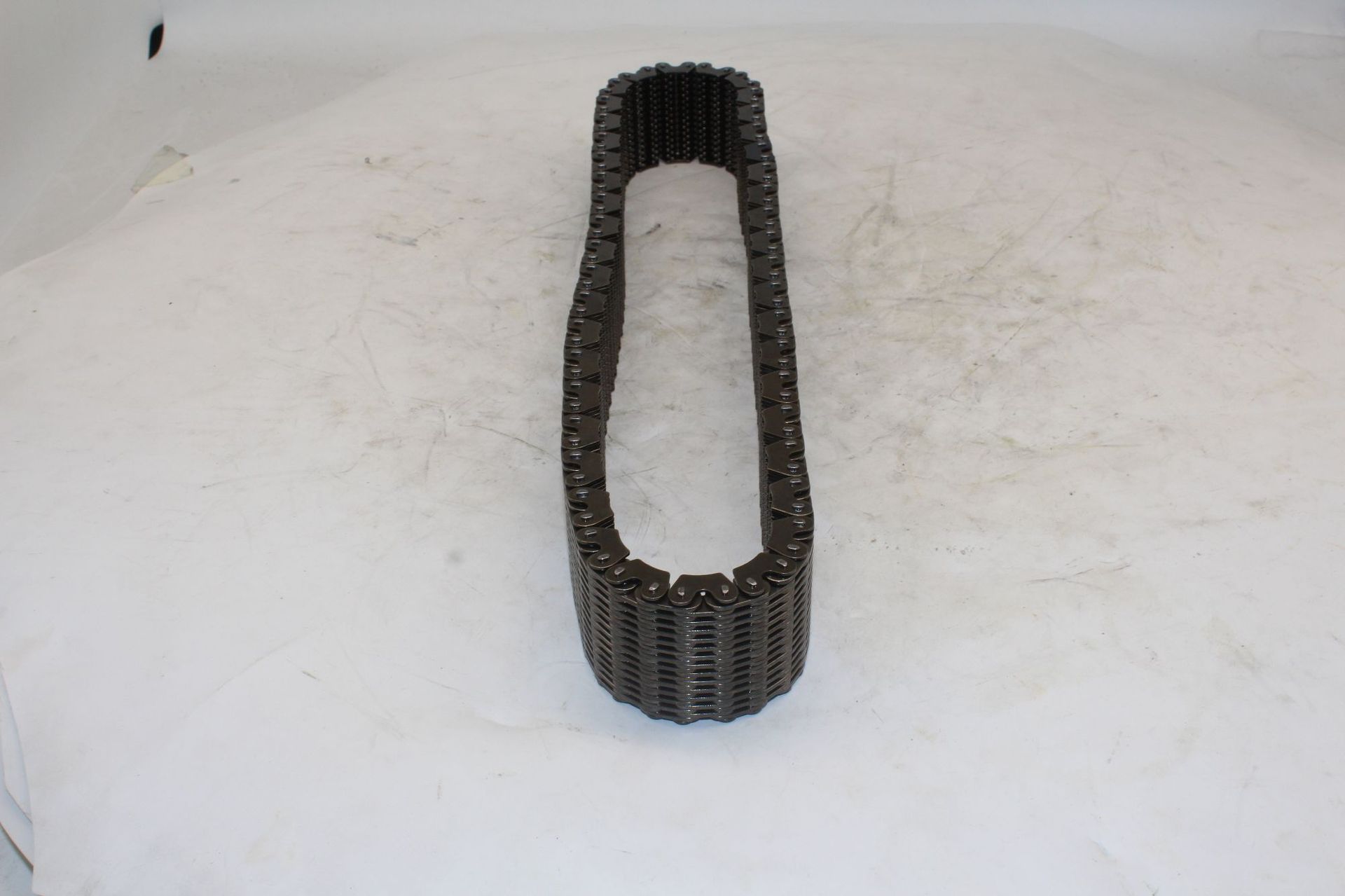 Suitable for Mercedes-Benz 166 chain, engine transmission system parts, available for wholesale