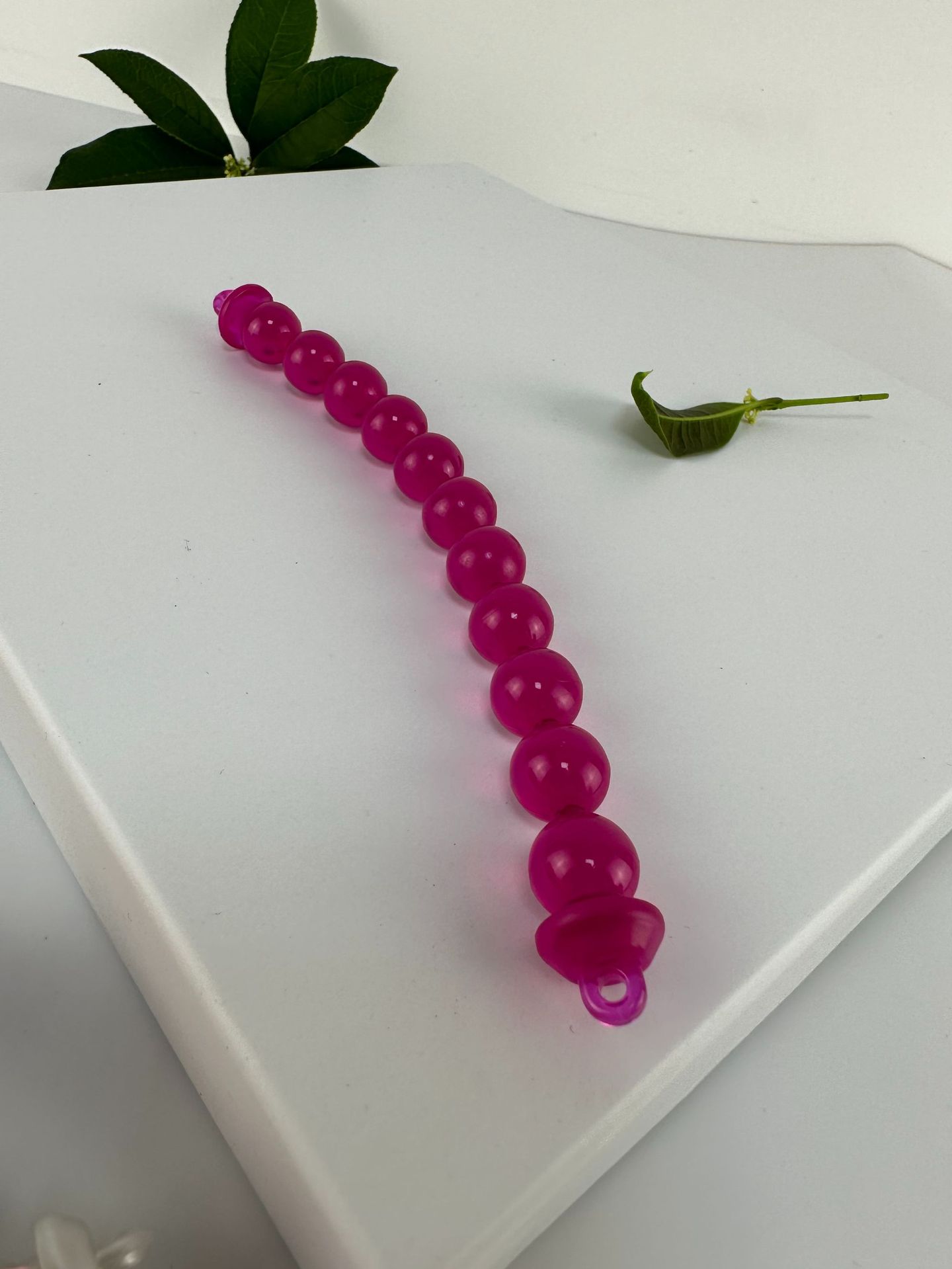 [Perla única] Bolso pequeño con mango de perlas para mujer 2024 nuevo bolso de gelatina de nicho de moda estilo occidental