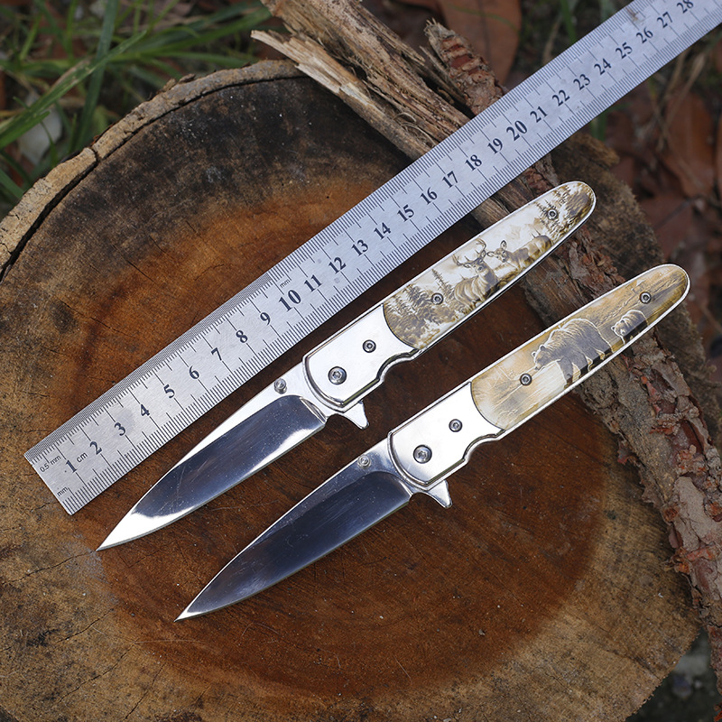 高硬度野营便携生存折刀户外防身开刃求生折叠刀3D图案塑料手柄