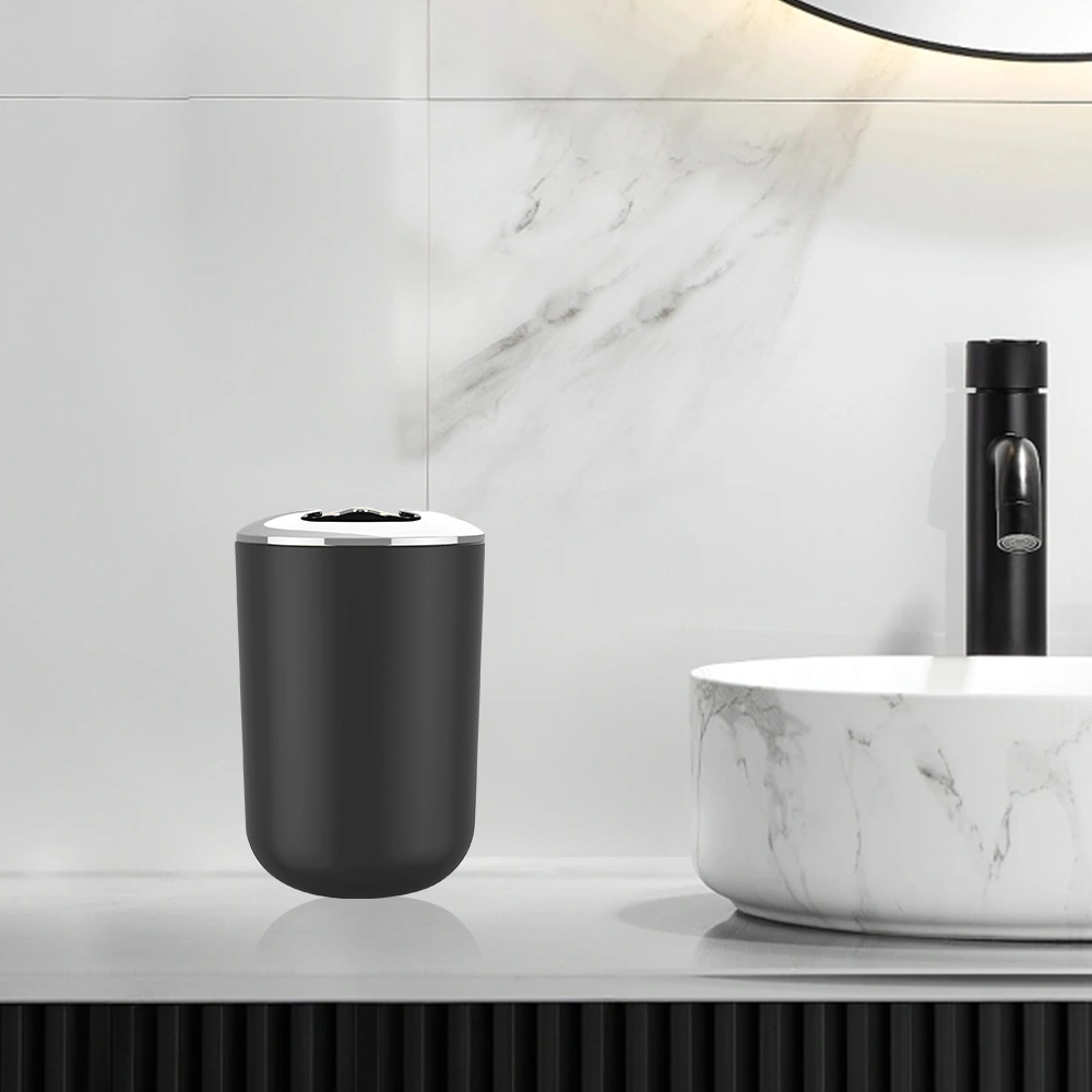 Cuatro piezas de cepillo de dientes de plástico de color sólido plateado, caja de jabón, cepillo de inodoro, baño de almacenamiento, baño de baño, conjunto de lavado