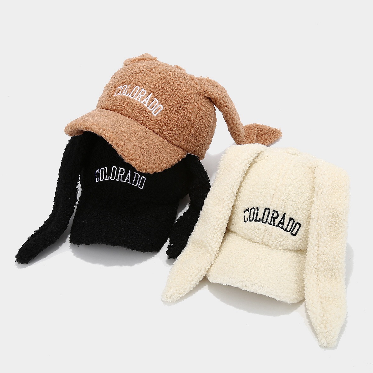 Líderes de moda de moda bordadas letras de peluche gorra de béisbol de peluche orejas de conejo adorables gorra de invierno