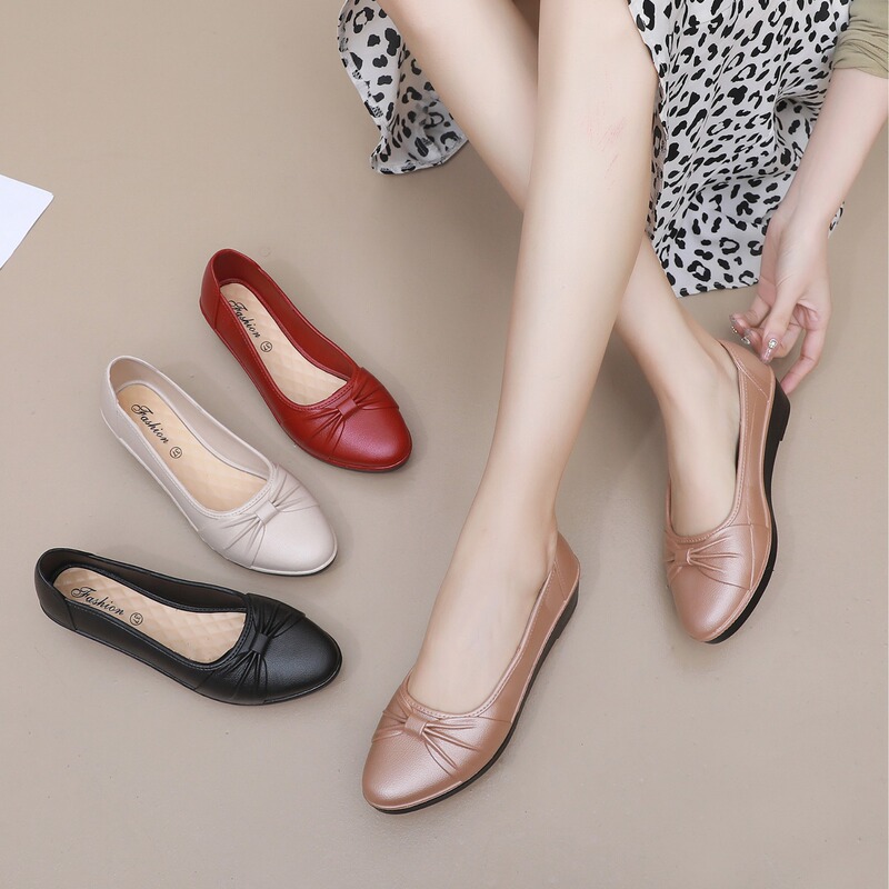 Summer Shallow Mouth Rain Shoes Women's Low-top Outer Wear Waterproof Working Rubber Shoes Kitchen Cleaning Water Shoes Fashionable Casual Mom Shoes
