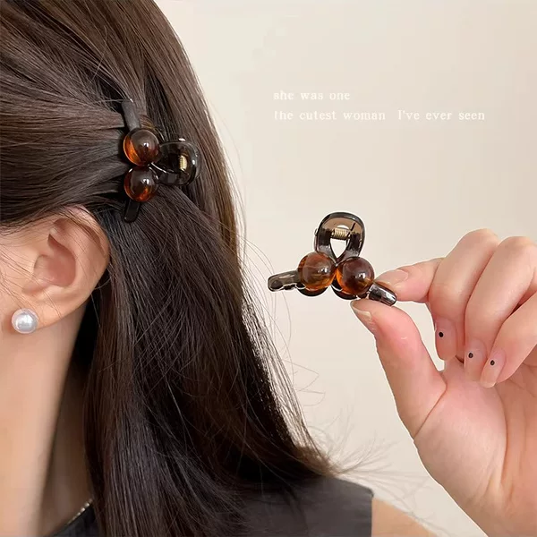 Princess-Style Amber Hair Accessory Small Claw Clip 2025 New High-End Bangs Clip for Stray Hair Shark Clip Hairpin