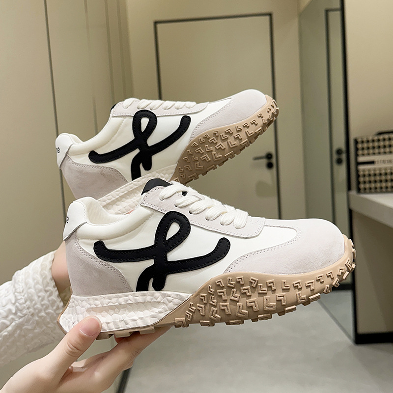 In-Stock Genuine Leather 7cm Height-Increasing 2026 Spring and Autumn New Thick-Soled Gump Shoes, White Sneakers for Women, German Training Casual Sneakers