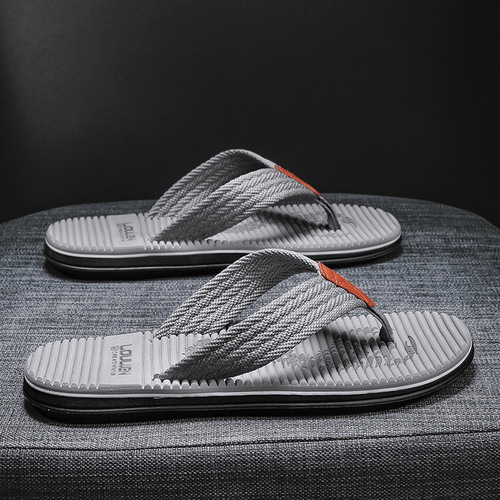 New cross-border trendy flip-flops for men, rubber sole summer beach slippers, large size sandals wholesale direct sales