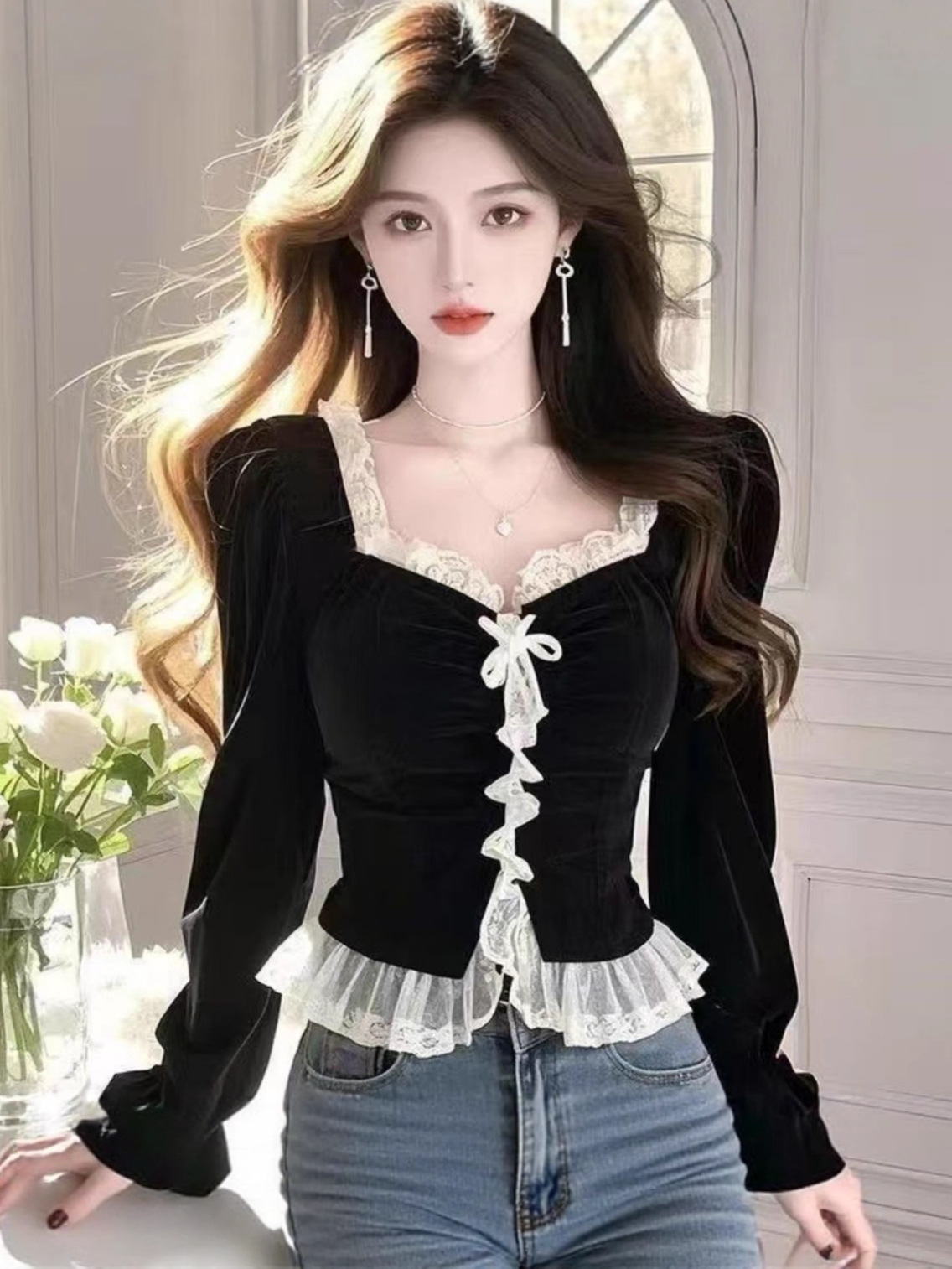 Purely Sensual, Sexy and Fashionable New Black Velvet Stylish Lace-Trimmed Square-Neck Patchwork Long-Sleeve Base Shirt for Women 5