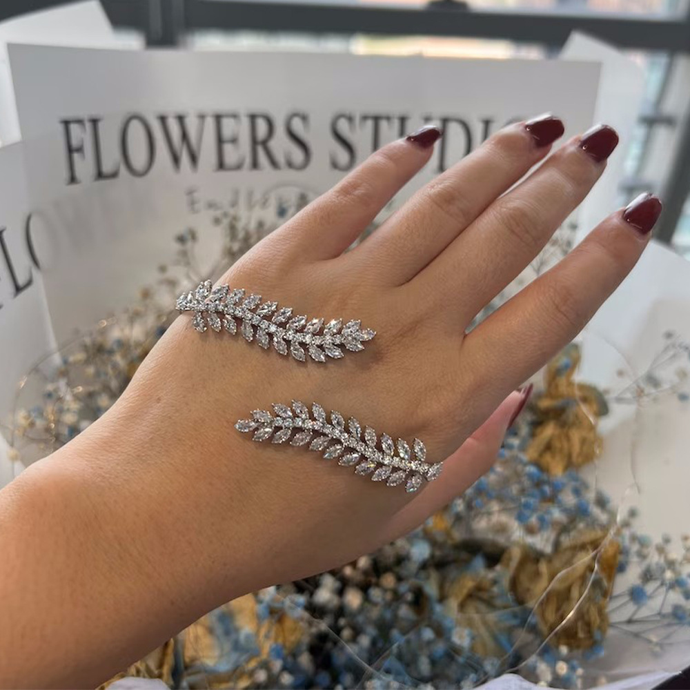 Comercio exterior venta caliente pulsera de zircón de hoja alta sensación de apertura pulsera temperamento accesorios pulsera mujer