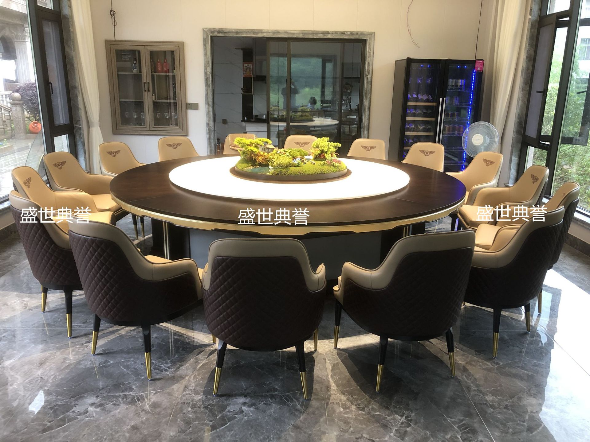 杭州海鲜姿造实木餐桌椅星级酒店包厢轻奢实木餐椅高端会所宾利椅详情13