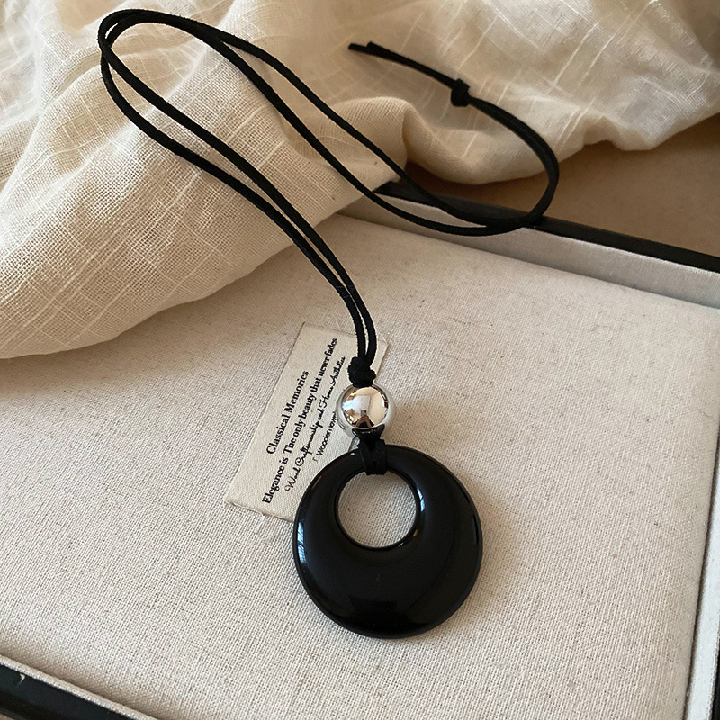 31# necklace-black-silver