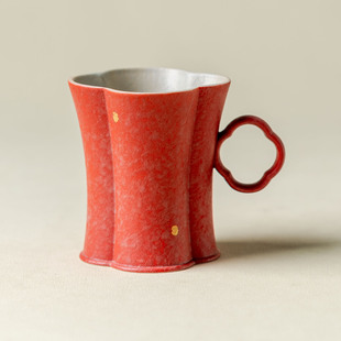 ���Ǽt�Ԟ����İ껨�ڰѱ��մ����˱�Ʒ�������ˆα�ˮ�����ȱ�