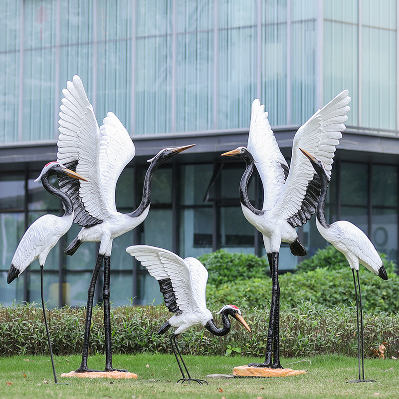 Outdoor Simulated Crane Ornaments Fiberglass Garden Landscape Sculpture Courtyard Garden Pond Animal Decoration Painting