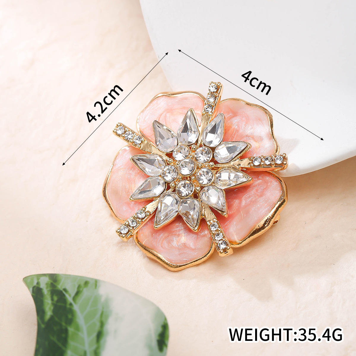 Sweet Flower Alloy Enamel Plating Women's Brooches display picture 1
