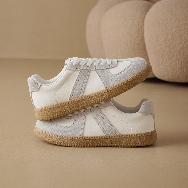 Augu Shi Deng zapatos blancos para mujeres 2026 nuevos zapatos de skate casuales de primavera retro con falda zapatos de entrenamiento