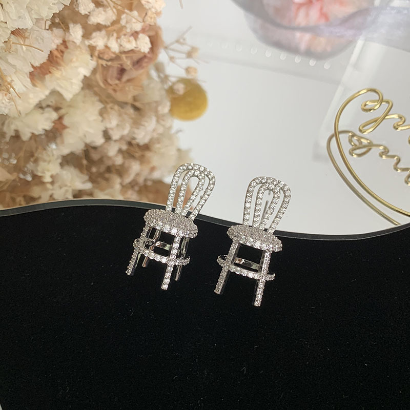 1 Paire Élégant Sucré Chaise Placage Incruster Le Cuivre Zircon Boucles D'oreilles display picture 1