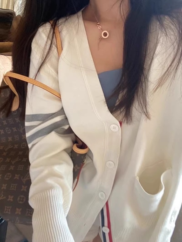 TB カレッジスタイルカーディガンレディース春秋 V ネックニットジャケットスリム長袖セーター男性と女性のカップルトレンディなトップス|undefined