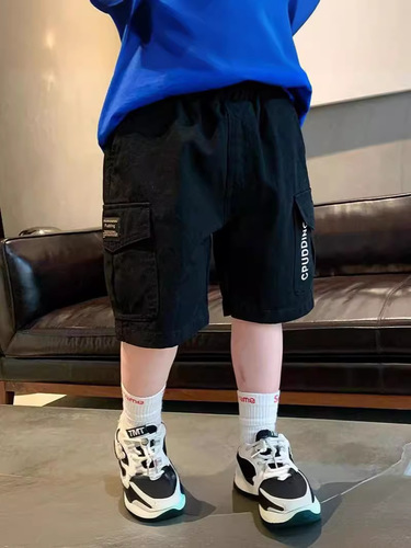 Boys 'working quarter pants 2024 summer new style loose western-style children's shorts summer casual pants for baby's knees