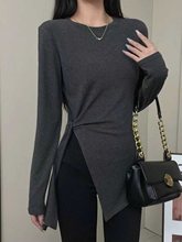 大码女装不规则开叉黑色v领长袖t恤女早秋微胖mm修身显瘦长款上衣