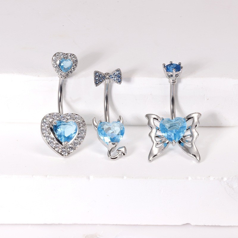 16G labret stud size and finish detail