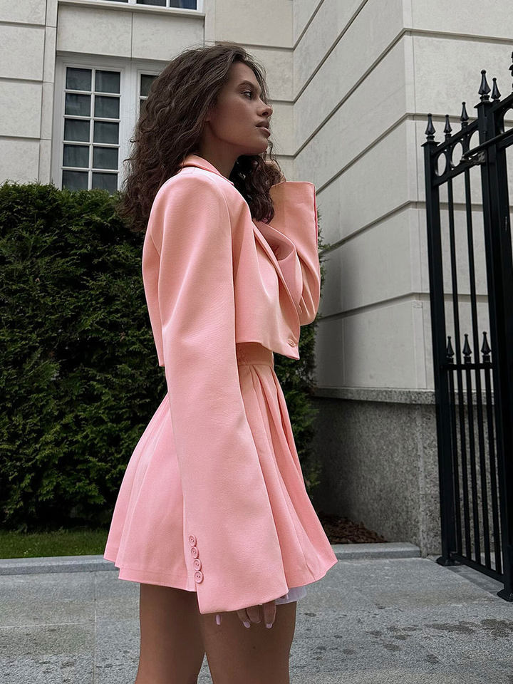 Bộ vest blazer dáng ngắn cổ ve áo kèm chân váy siêu ngắn dài tay — Màu hồng, Màu hồng nhạt, Màu đen, Tất cả các màu đều có trong kho, size L trọng lượng: 670g chi tiết 42
