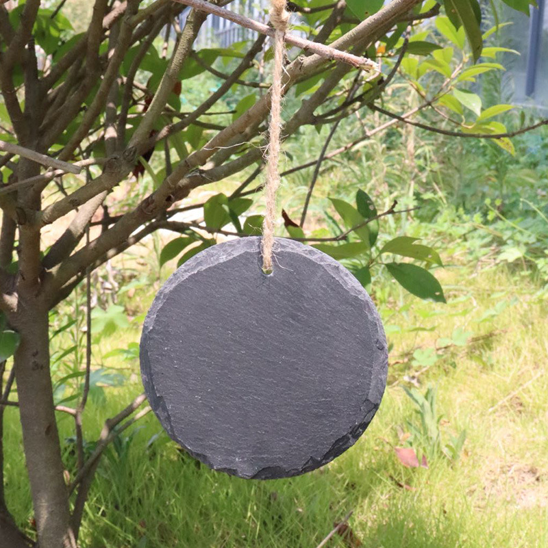Mayorista etiqueta de planta de pizarra natural etiqueta de piedra de jardinería negra cardíaca pizarra cuadernita cuerda de cáñamo etiqueta colgante