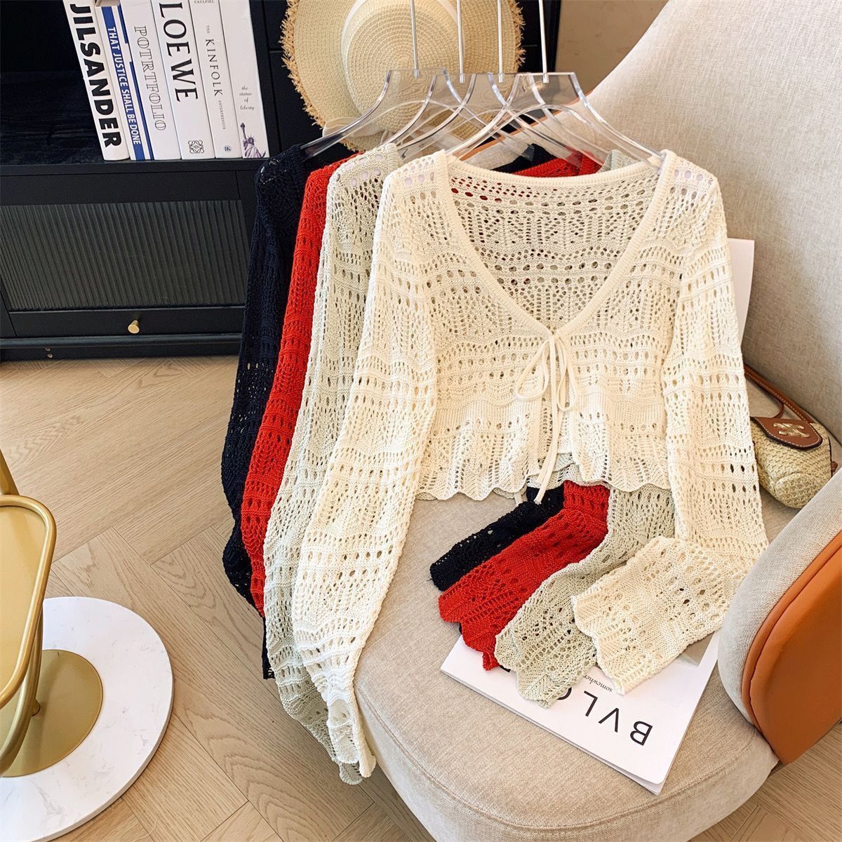 French Design Hollow Crochet Sun Protection Knitted Cardigan Thin Long-Sleeved Age-Reducing Short Blouse Top for Women
