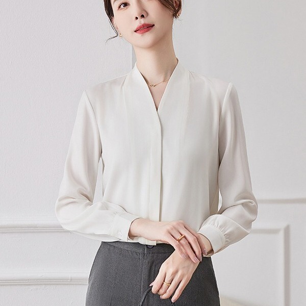 White shirt Women's Spring and Autumn 2024 new suit inner V-neck chiffon shirt business wear interview formal wear suit