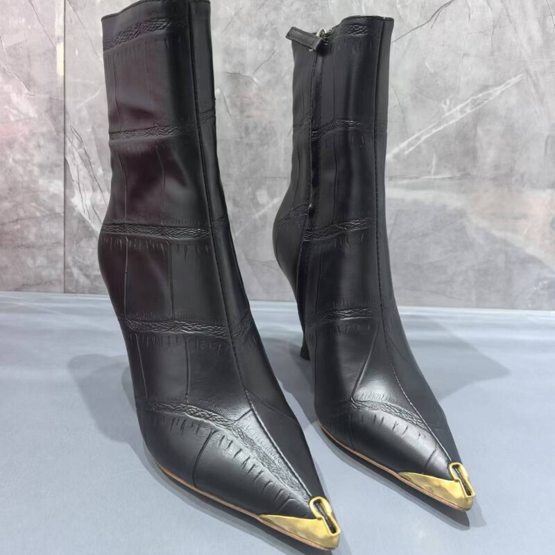 Very Good-Looking ~ Western-Style Genuine Leather Metal-Toe Short Boots for Women, Pointed-Toe, Stylish and Versatile Autumn and Winter Fashion Boots