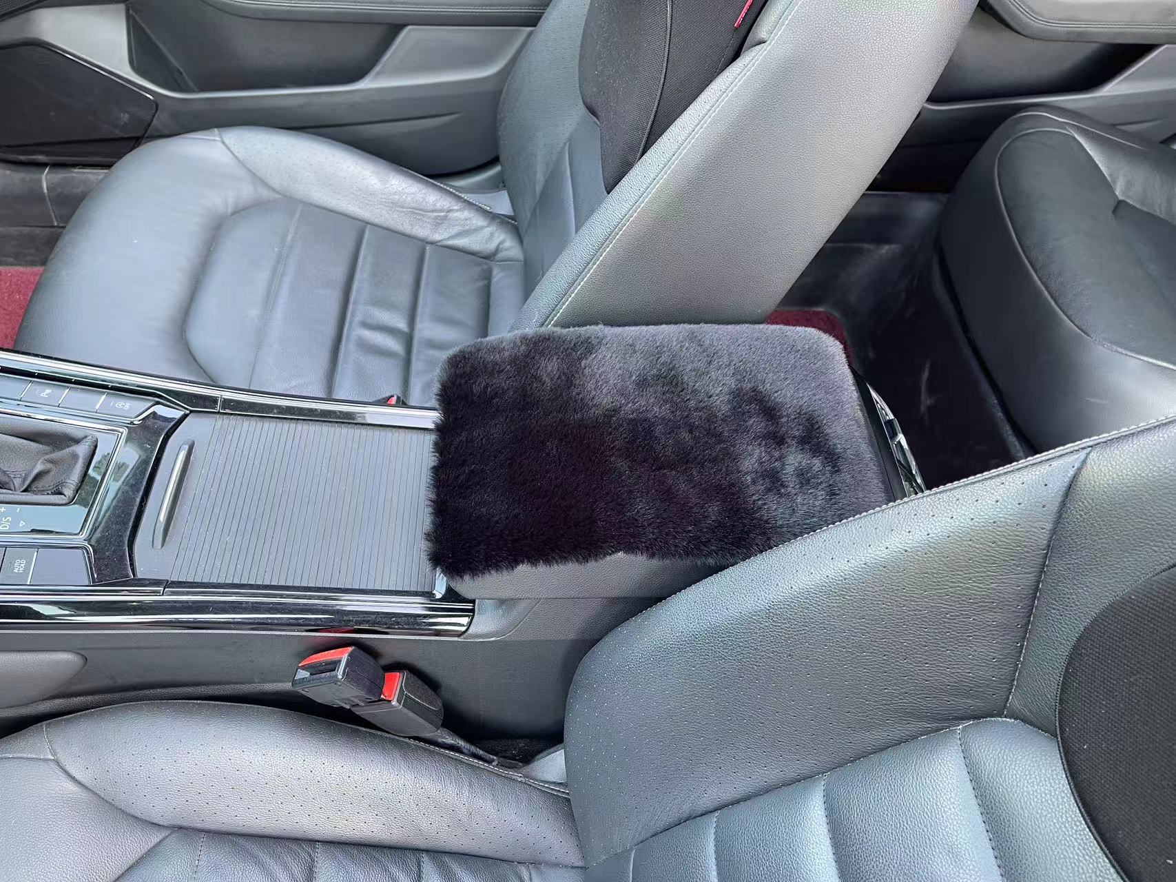 Universal – Car Armrest Box Armrest box pad - black