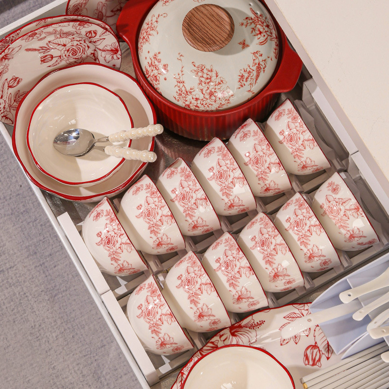 Red Festive Ceramic Tableware Set for Home Use 2026 New Style Plates and Bowls High Aesthetic Value New Year Housewarming Gift