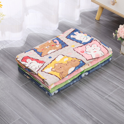 Dog sleeping mats, kennel mats for dogs to sleep on, cat sleeping mats, pet mats, pet kennels for all seasons.