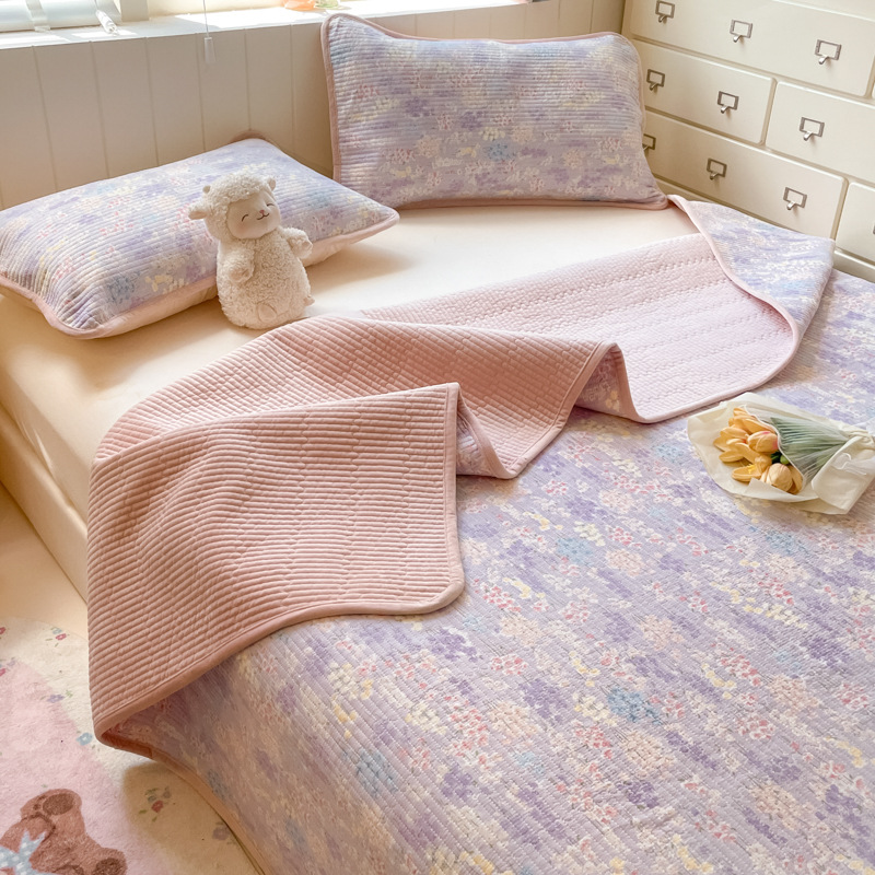 Nube de bebés cubierta de cama de terciopelo conjunto de tres piezas de otoño y invierno doble cara gruesa cuatro estaciones de algodón de algodón universal personalizado cama doble