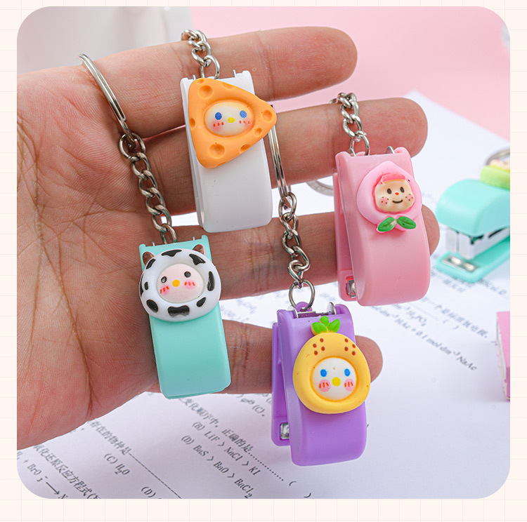 Cute Cartoon Student Small Portable Binding Book Stapler With Keychain display picture 1