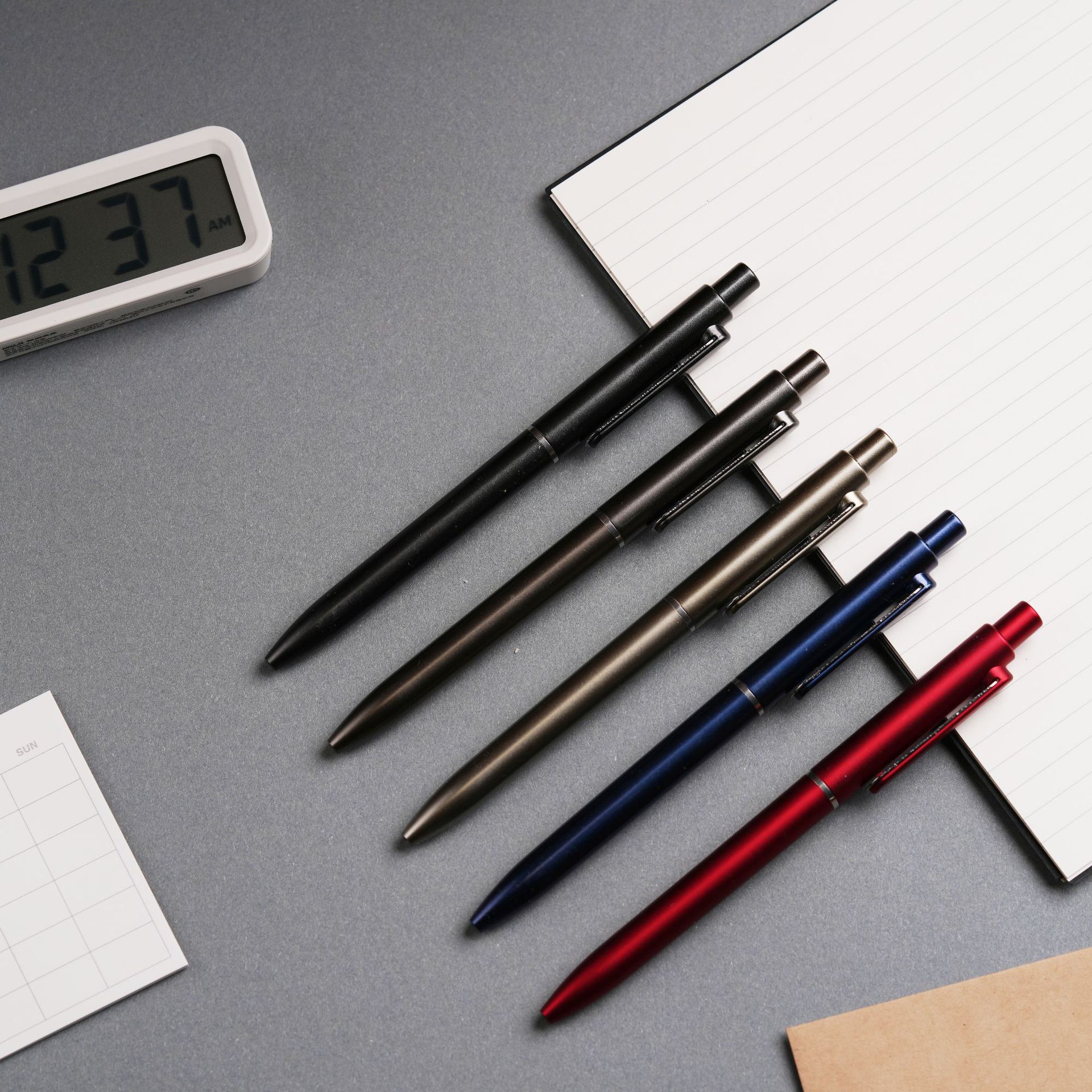 A12 Press the Gel Pen to Brush the Business High-End Metal Texture and High-Value Water Pen Customization