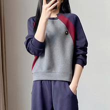今年流行慵懒风拼色卫衣女2025春秋新款休闲洋气减龄外穿撞色上衣