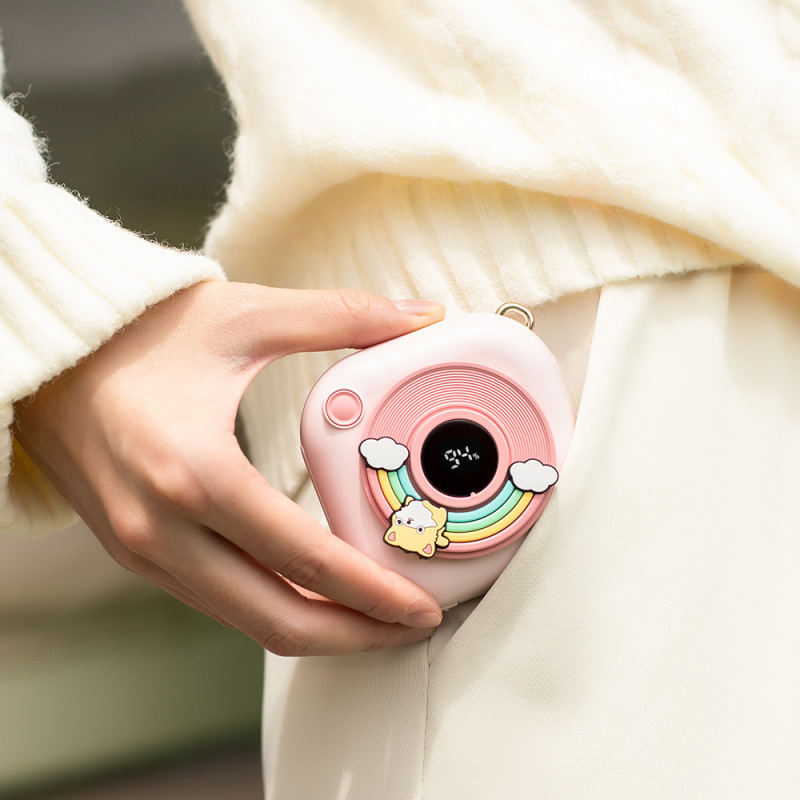 新商品のアニメの暖かい手の宝は携帯して線の充電の宝の冬の手を持って暖かい赤ちゃんのアイデアを握って貼ります。|undefined
